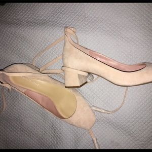 Like NEW Saks Fifth Ave, pretty pink heels!